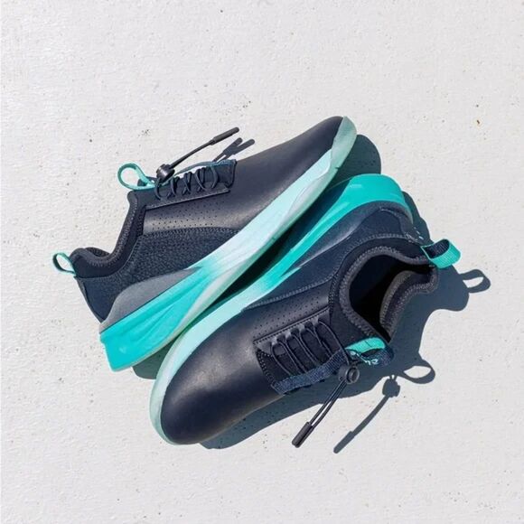 Clove Classic Core Healthcare Sneaker Women's 6 Color Navy - Picture 1 of 8